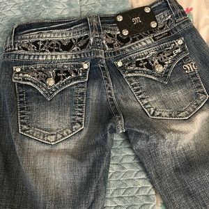 Miss Me Bermuda shorts